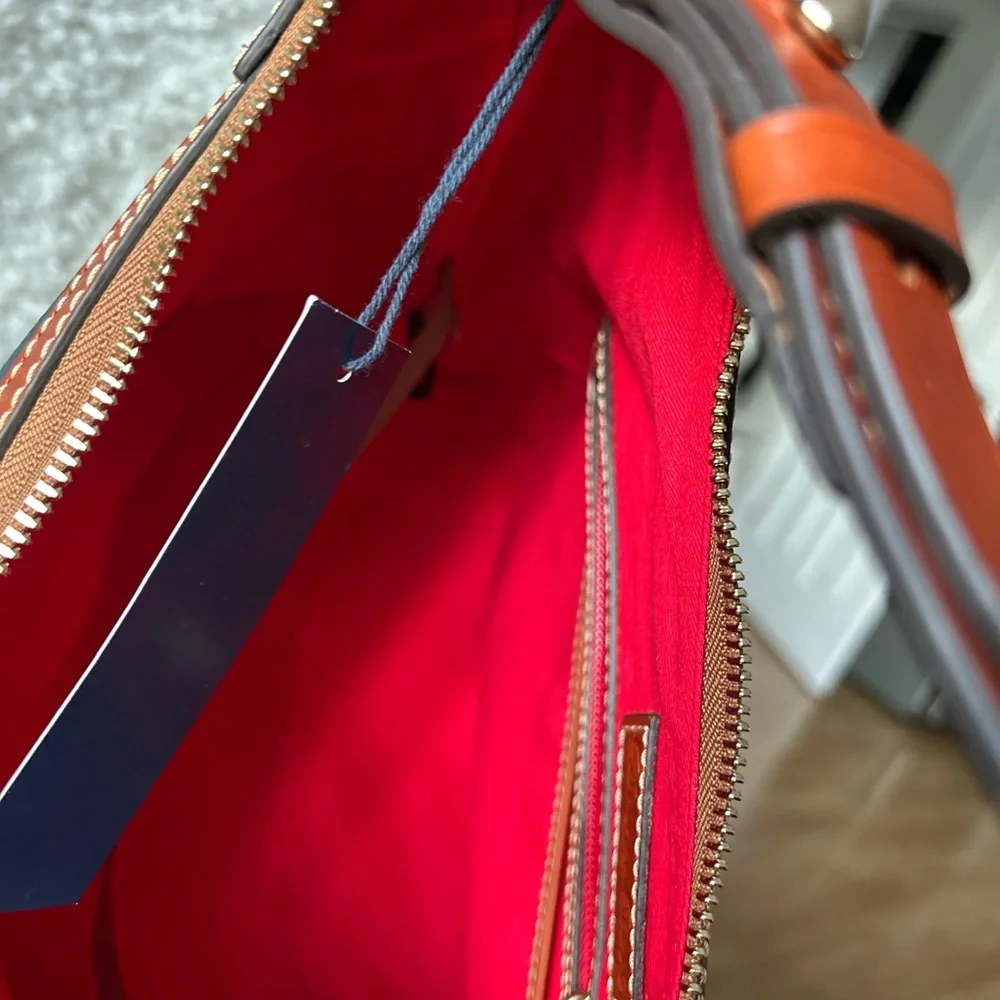 DOONEY & BOURKE Pebble Grain Hobo Sac. - Picture 7 of 11